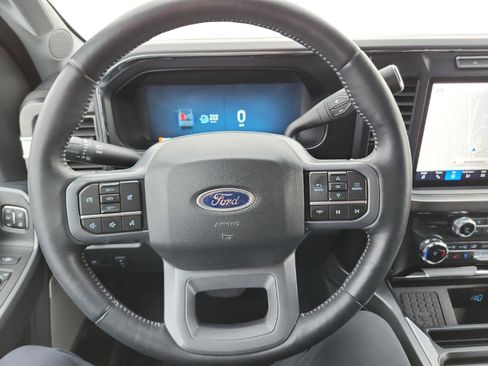 Used 2024 Ford F250 Lariat w/ Chrome Package image 13