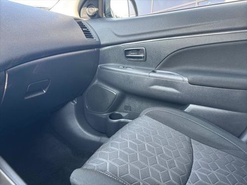 Used 2024 Mitsubishi Outlander Sport SE AWD/4WD image 19