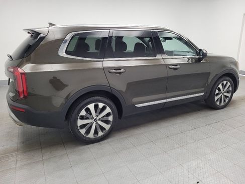 Used 2022 Kia Telluride EX w/ EX Premium Package FWD image 10