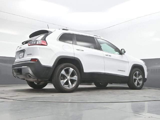 Used 2019 Jeep Cherokee Limited w/ Trailer Tow Group AWD/4WD image 27