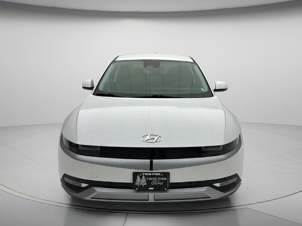 Used 2024 Hyundai Ioniq 5 SEL AWD/4WD image 2