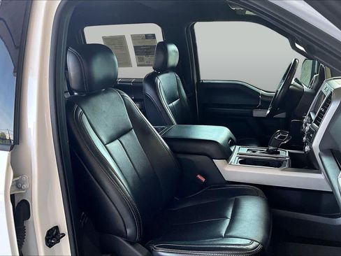 Used 2018 Ford F150 Lariat w/ Equipment Group 501A Mid AWD/4WD image 9
