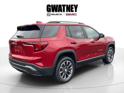 Used 2025 GMC Terrain Elevation w/ Elevation Premium Package image 7