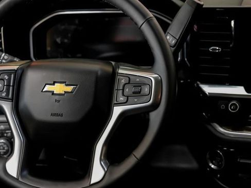 Used 2026 Chevrolet Silverado 2500 LT AWD/4WD image 20