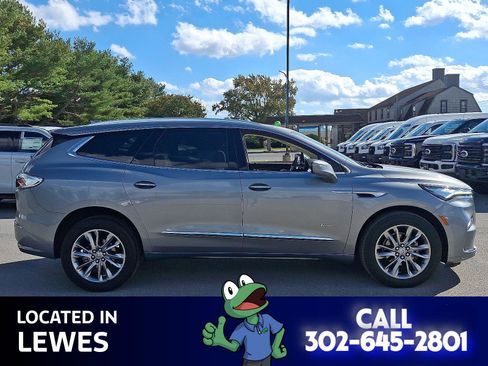 Used 2023 Buick Enclave Avenir w/ Avenir Technology Package image 6