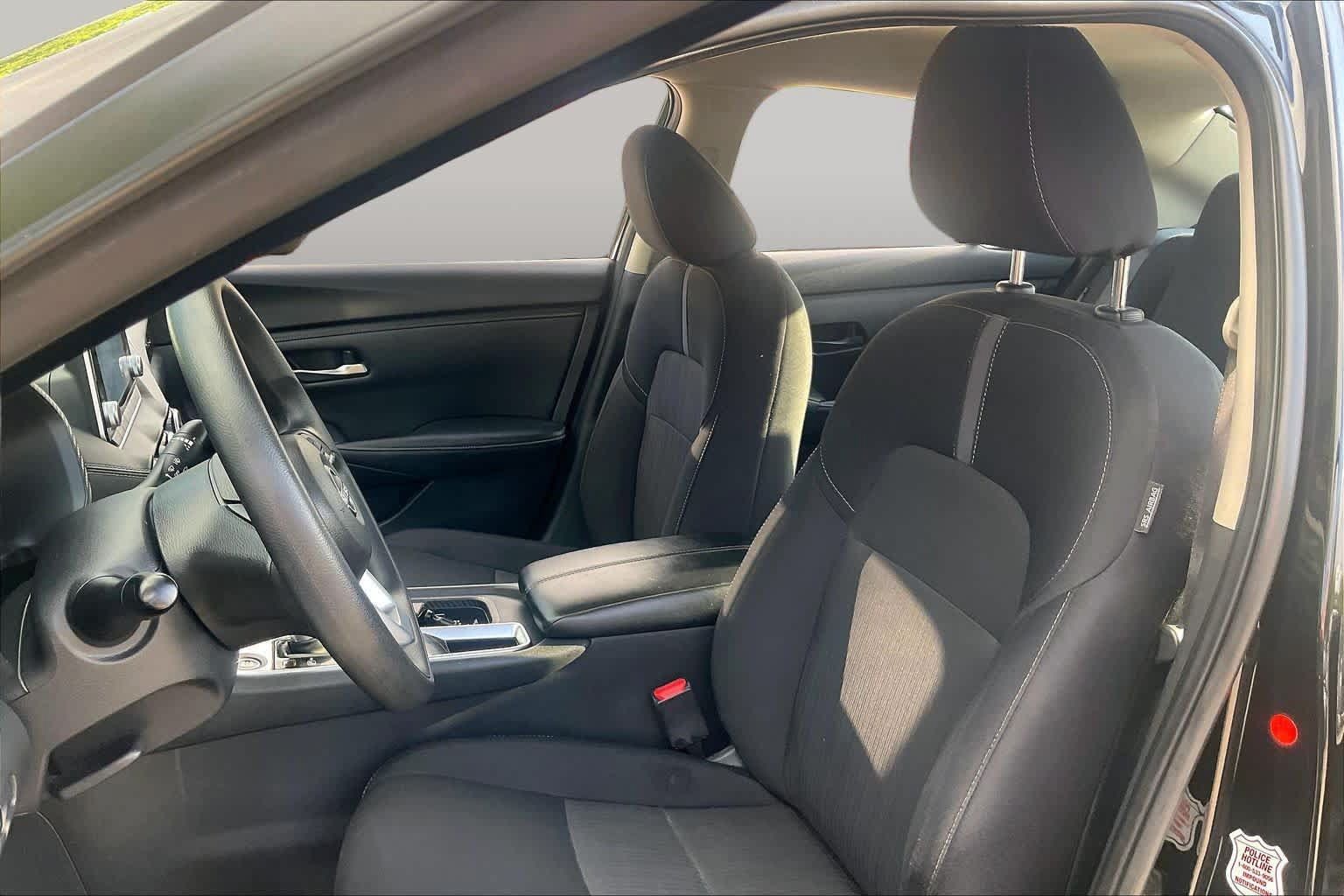 Used 2024 Nissan Sentra SV FWD image 8