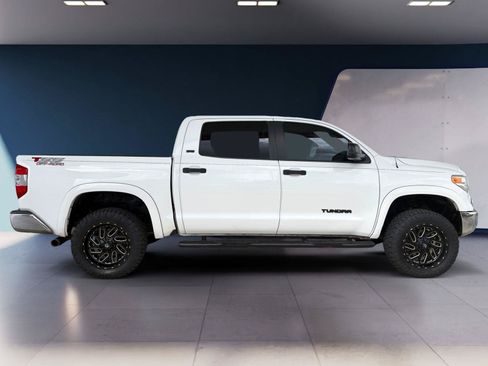 Used 2017 Toyota Tundra SR5 w/ SR5 Upgrade Package RWD image 6