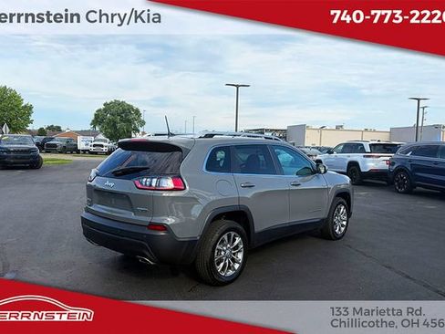 Used 2021 Jeep Cherokee Latitude Lux w/ Mopar Interior Package AWD/4WD image 29