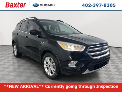 Used 2017 Ford Escape SE w/ Equipment Group 201A FWD image 1