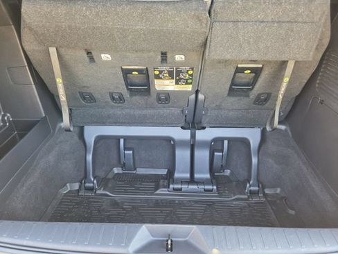 Used 2025 Toyota Sienna XLE Woodland Edition AWD/4WD image 28