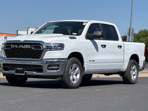 New 2026 RAM 1500 4x4 Crew Cab image 7