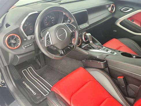 Certified 2021 Chevrolet Camaro LT image 14