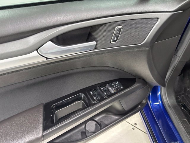 Used 2013 Ford Fusion SE FWD image 10