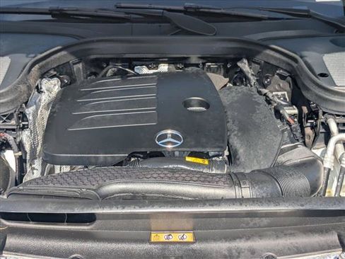 Used 2022 Mercedes-Benz GLC 300 4MATIC image 22