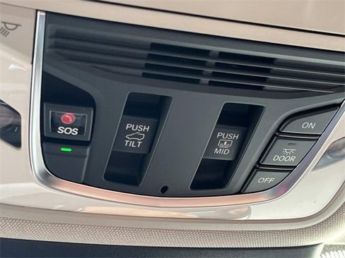 Used 2026 Acura MDX w/ Technology Package image 42