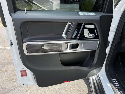 Used 2021 Mercedes-Benz G 550 image 13