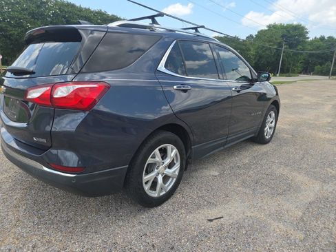 Used 2018 Chevrolet Equinox Premier FWD image 9