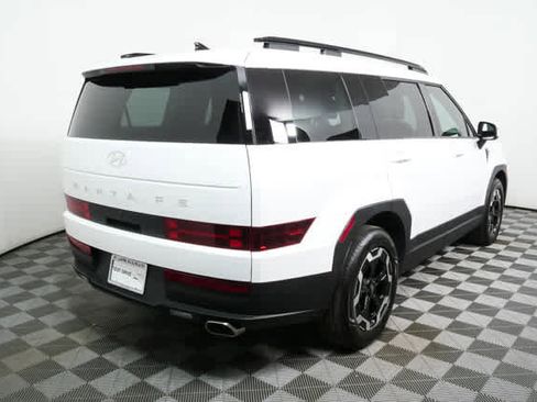 Used 2024 Hyundai Santa Fe SEL FWD image 3