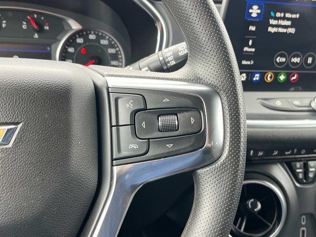 Used 2025 Chevrolet Blazer LT FWD image 29