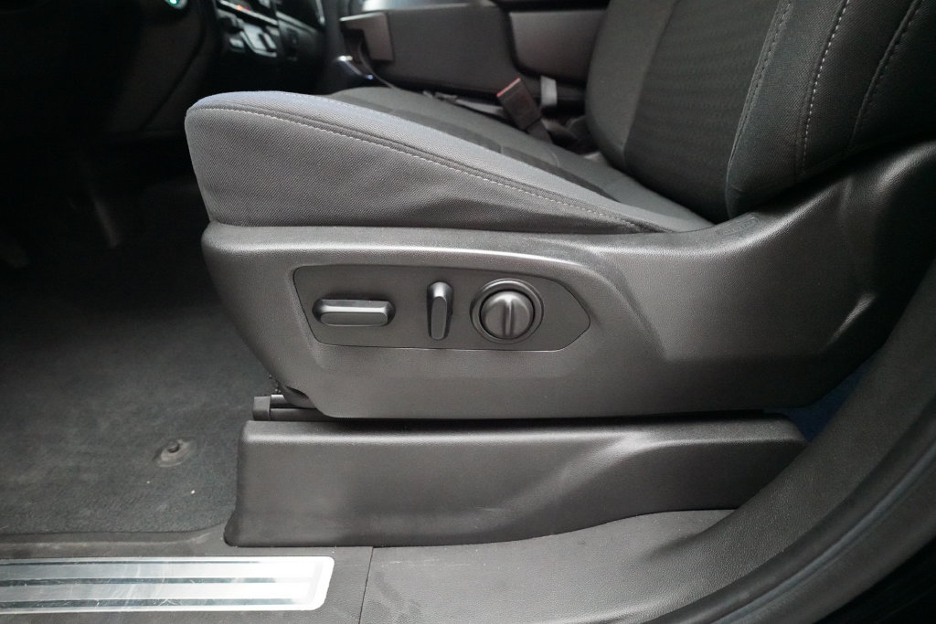 Used 2021 Chevrolet Silverado 1500 RST AWD/4WD image 27