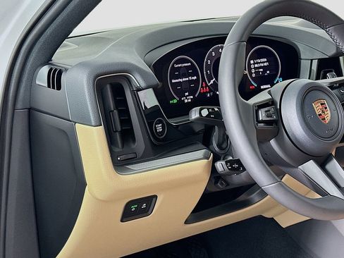 New 2026 Porsche Cayenne AWD/4WD image 11
