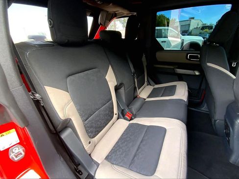 Used 2022 Ford Bronco Wildtrak AWD/4WD image 19