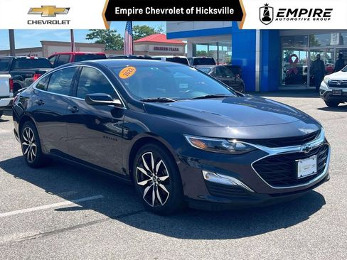 Used 2022 Chevrolet Malibu RS FWD image 1