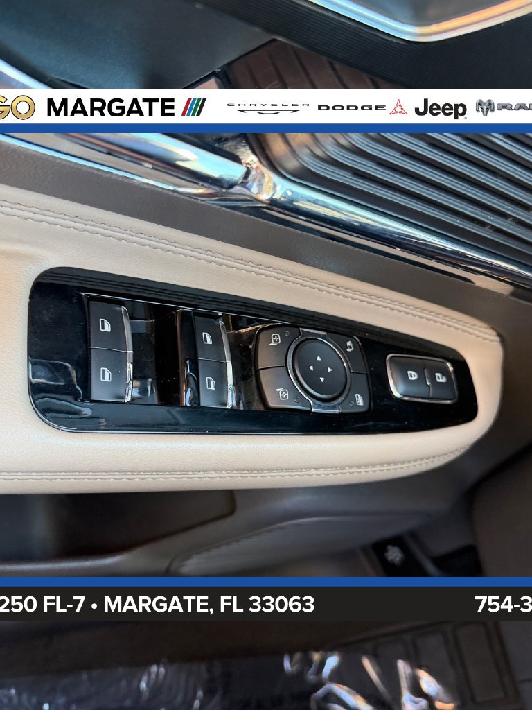 Used 2022 Lincoln Corsair FWD image 36
