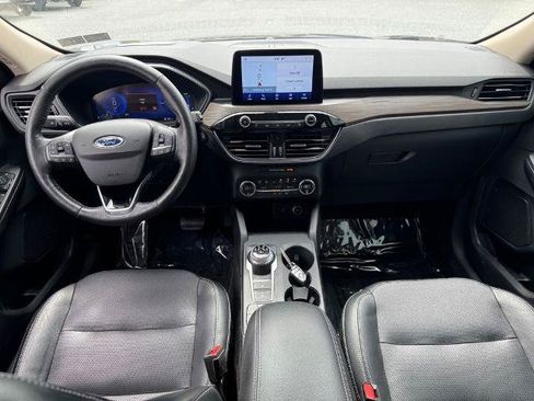 Certified 2020 Ford Escape Titanium AWD/4WD image 19