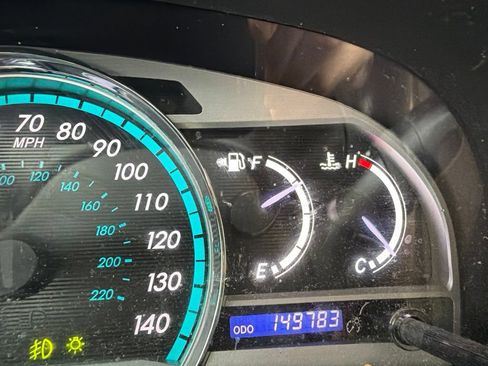 Used 2015 Toyota Venza LE FWD image 5
