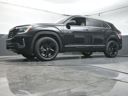 New 2026 Volkswagen Atlas Cross Sport SEL Premium R-Line AWD/4WD image 36