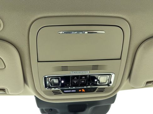 Used 2022 Lincoln Aviator Reserve w/ Elements Package Plus image 37