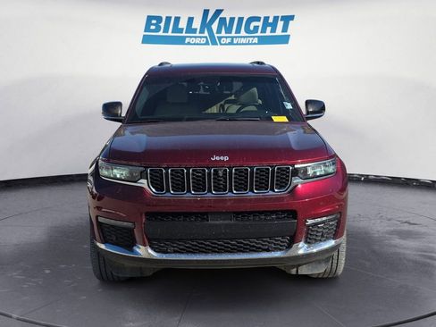 Used 2025 Jeep Grand Cherokee L Limited w/ Luxury Tech Group II image 8