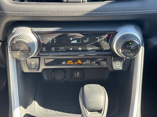 Used 2025 Toyota RAV4 XLE w/ Convenience Package FWD image 16