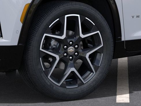 New 2026 Chevrolet Traverse High Country w/ LPO, Floor Liner Package AWD/4WD image 10