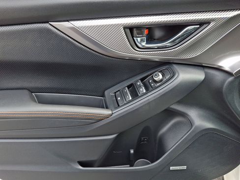 Used 2021 Subaru Crosstrek 2.5i Limited w/ Moonroof Package 2 image 12