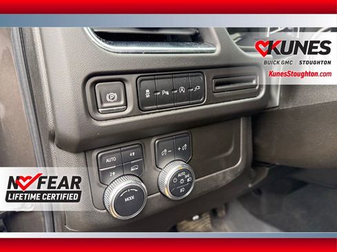 Used 2021 GMC Yukon SLE image 5