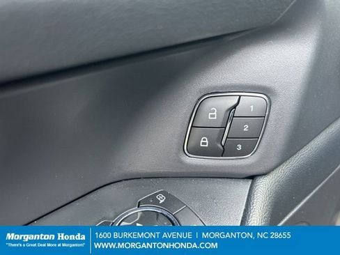 Used 2024 Ford Expedition XLT image 14