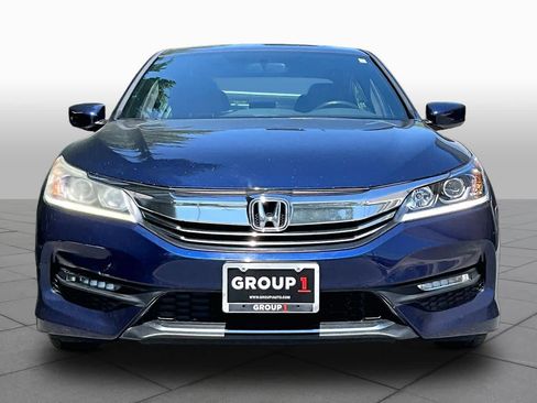 Used 2017 Honda Accord Sport image 4