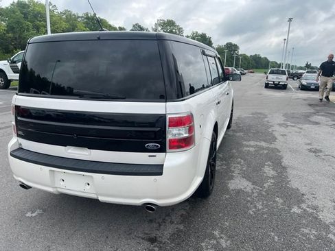Used 2019 Ford Flex SEL w/ Equipment Group 202A AWD/4WD image 10