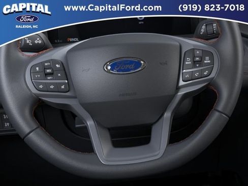 New 2026 Ford Explorer Active RWD image 12
