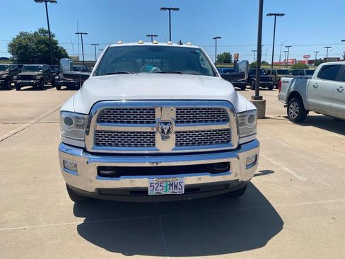 Used 2017 RAM 3500 Laramie w/ Convenience Group AWD/4WD image 2