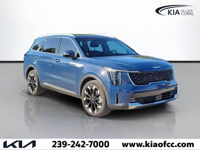 Used 2025 Kia Sorento EX w/ Panoramic Sunroof Package