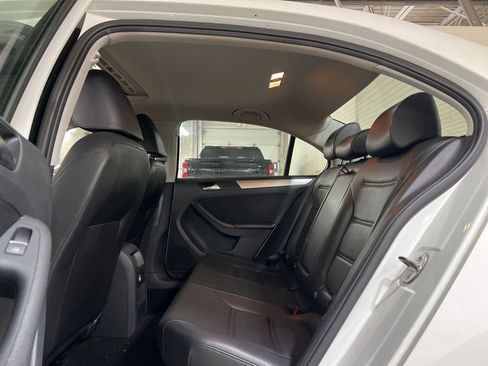 Used 2014 Volkswagen Jetta SE image 23