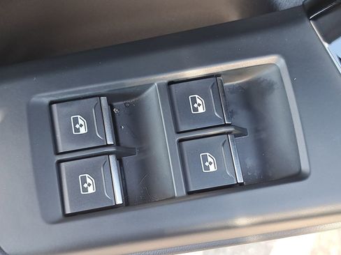 Certified 2025 Audi A6 e-tron Premium Plus w/ Premium Plus image 29