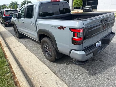 Used 2025 Nissan Frontier PRO-4X AWD/4WD image 8