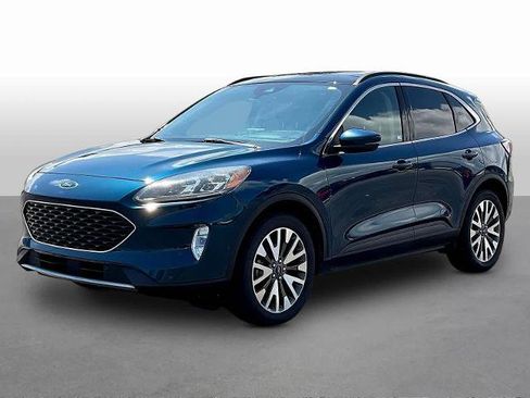 Certified 2020 Ford Escape Titanium AWD/4WD image 3