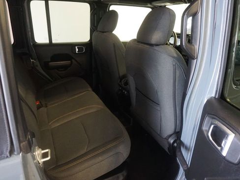 Used 2024 Jeep Wrangler Unlimited AWD/4WD image 21