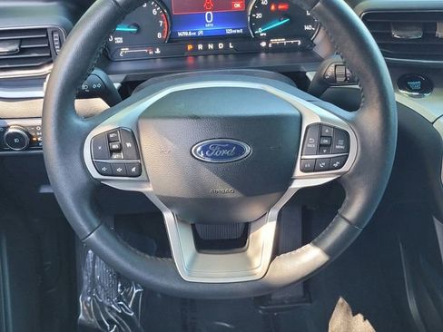 Used 2024 Ford Explorer XLT w/ Equipment Group 202A RWD image 14