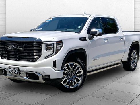 Used 2023 GMC Sierra 1500 Denali Ultimate AWD/4WD image 13